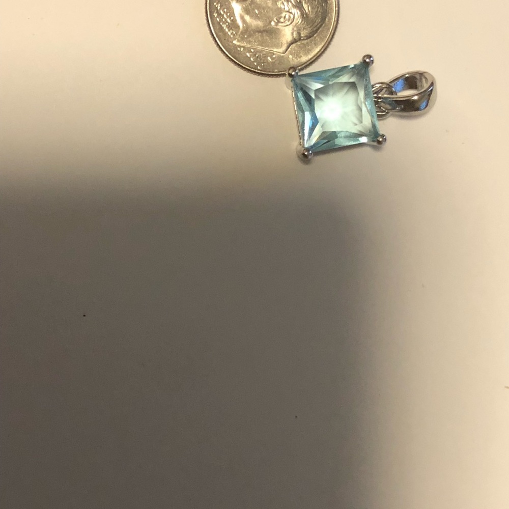 Charm Pendant - Picture 2 of 3